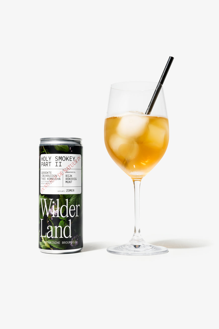 files/250110_WILDERLAND_Packs_CAN_Holy_Smokes_met_glas_web_795c9dfb-b03d-4004-981a-e322508201cf.jpg